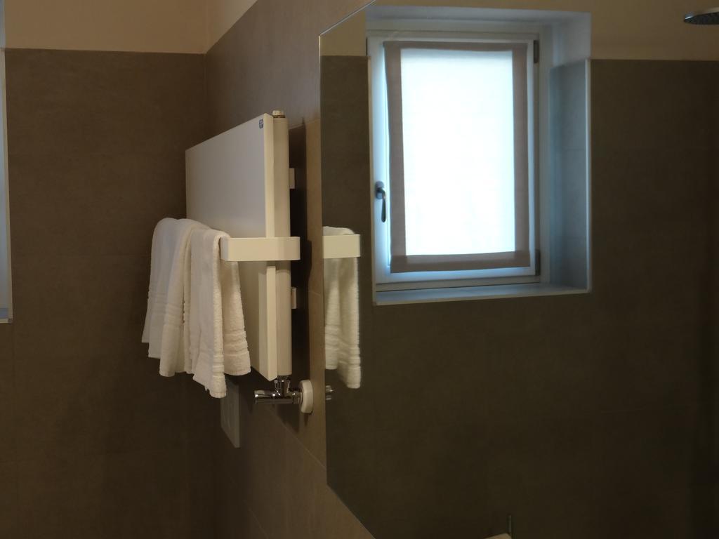 Theater Verona Luxury Apartment Bilik gambar