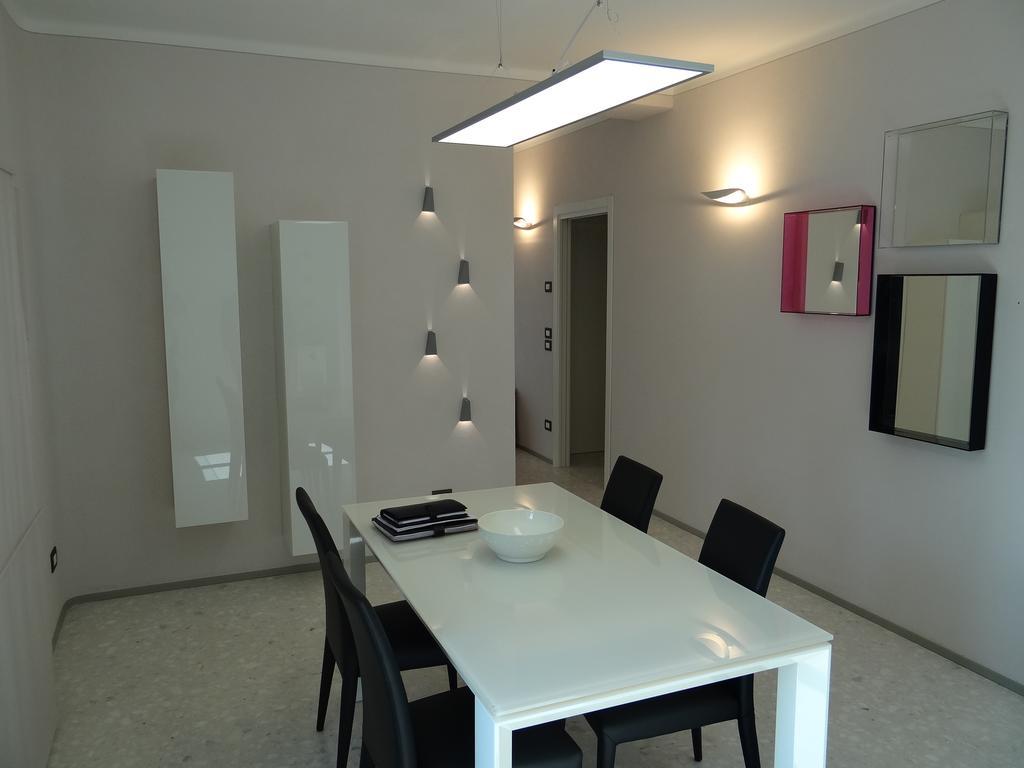 Theater Verona Luxury Apartment Bilik gambar