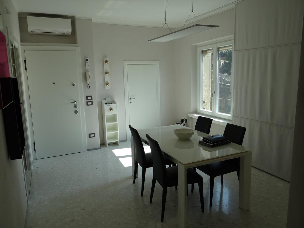 Theater Verona Luxury Apartment Bilik gambar