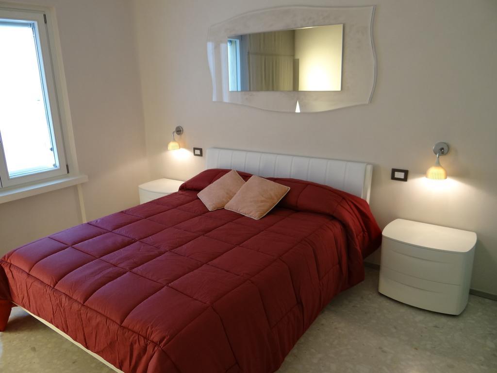 Theater Verona Luxury Apartment Bilik gambar