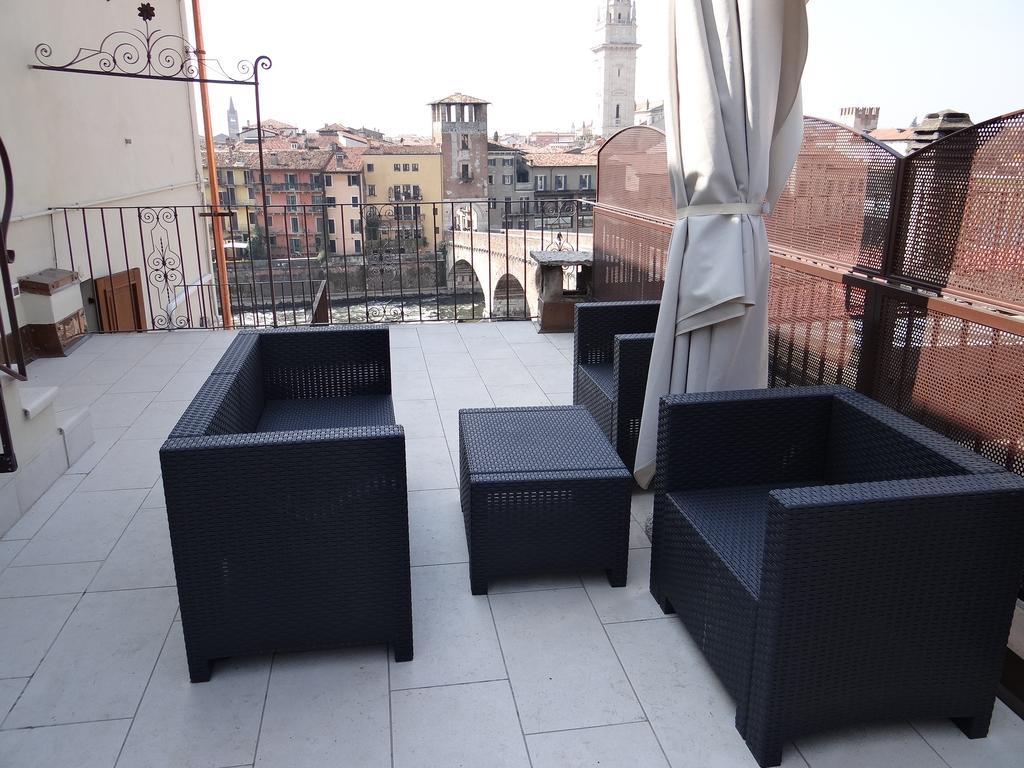 Theater Verona Luxury Apartment Bilik gambar