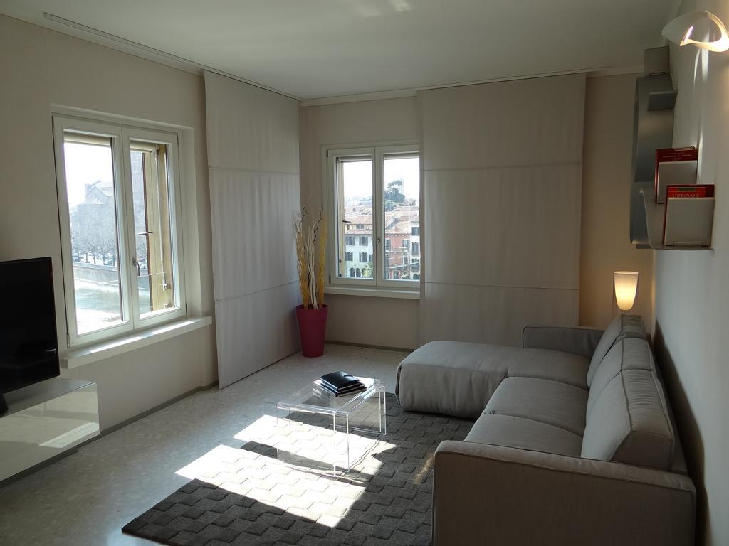 Theater Verona Luxury Apartment Bilik gambar