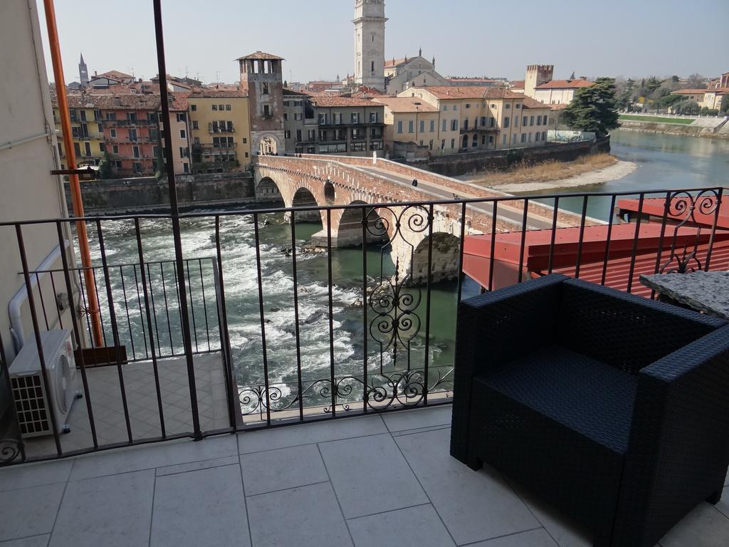 Theater Verona Luxury Apartment Bilik gambar